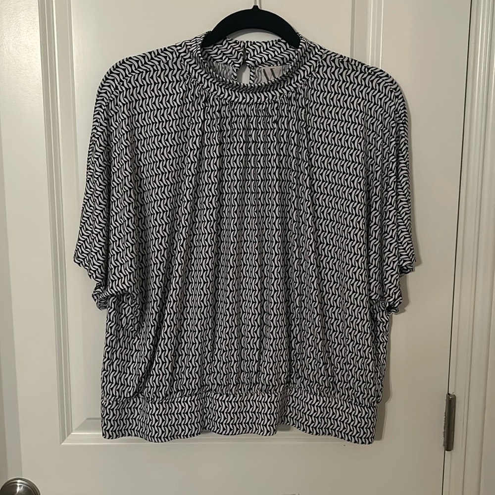 Worthington short sleeve blouse